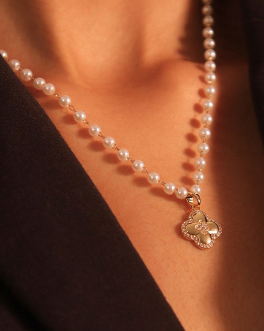 Pearl necklace with 18K Gold-Plated Pendant