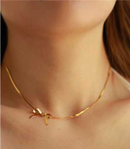 18k Gold-Plated Bow Choker Necklace