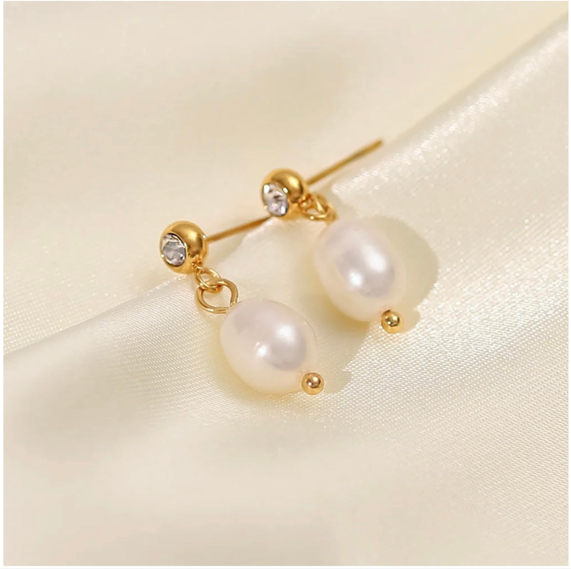 18K Gold-Plated Pearl Earrings